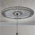 Médaillon de plafond ovale en forme de rocaille dorée