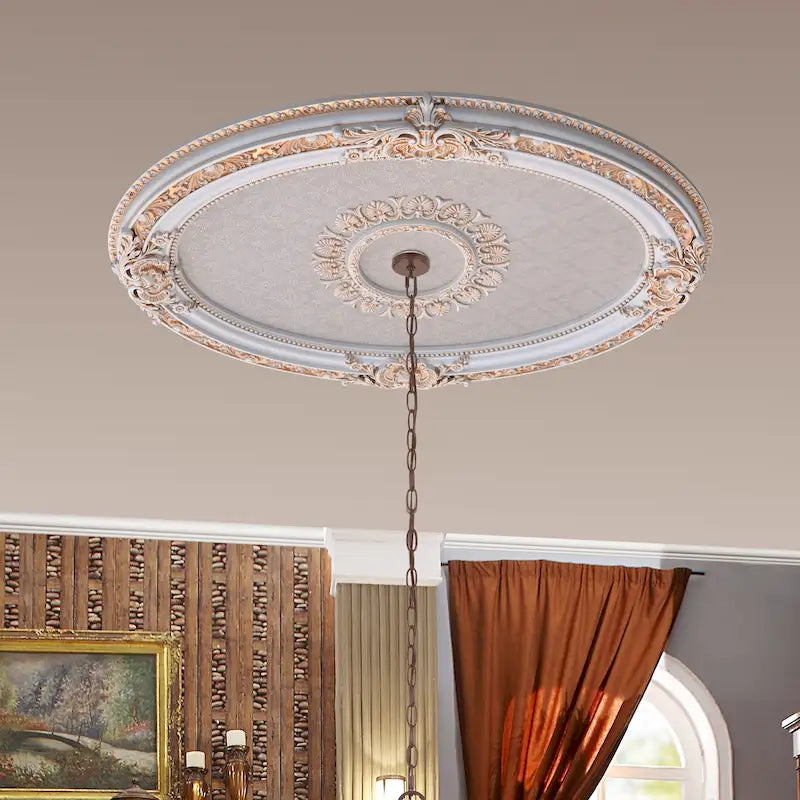 Médaillon de plafond ovale en forme de rocaille dorée